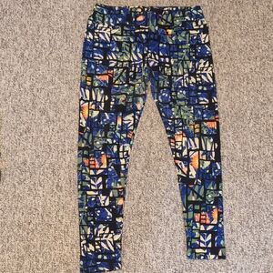 Lularoe tall and curvy tropical blue print leggings